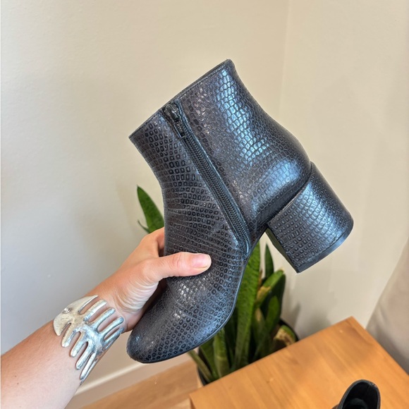Maison Margiela Snake Boots